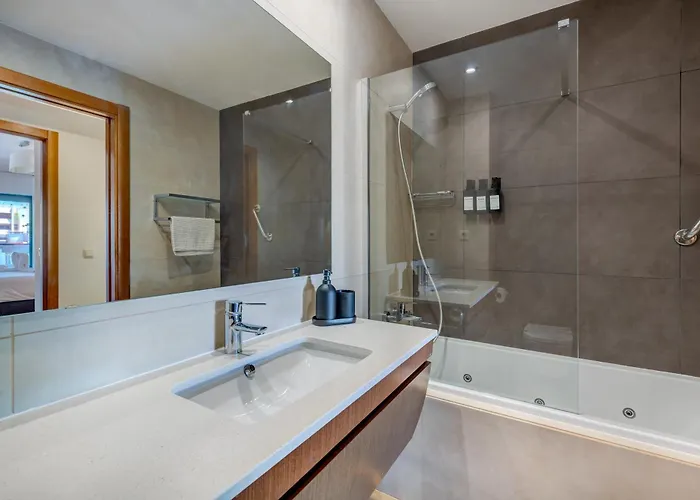 Sunscape Rocha Prime - Oceanview - Wifi - Parking Appartement Portimão